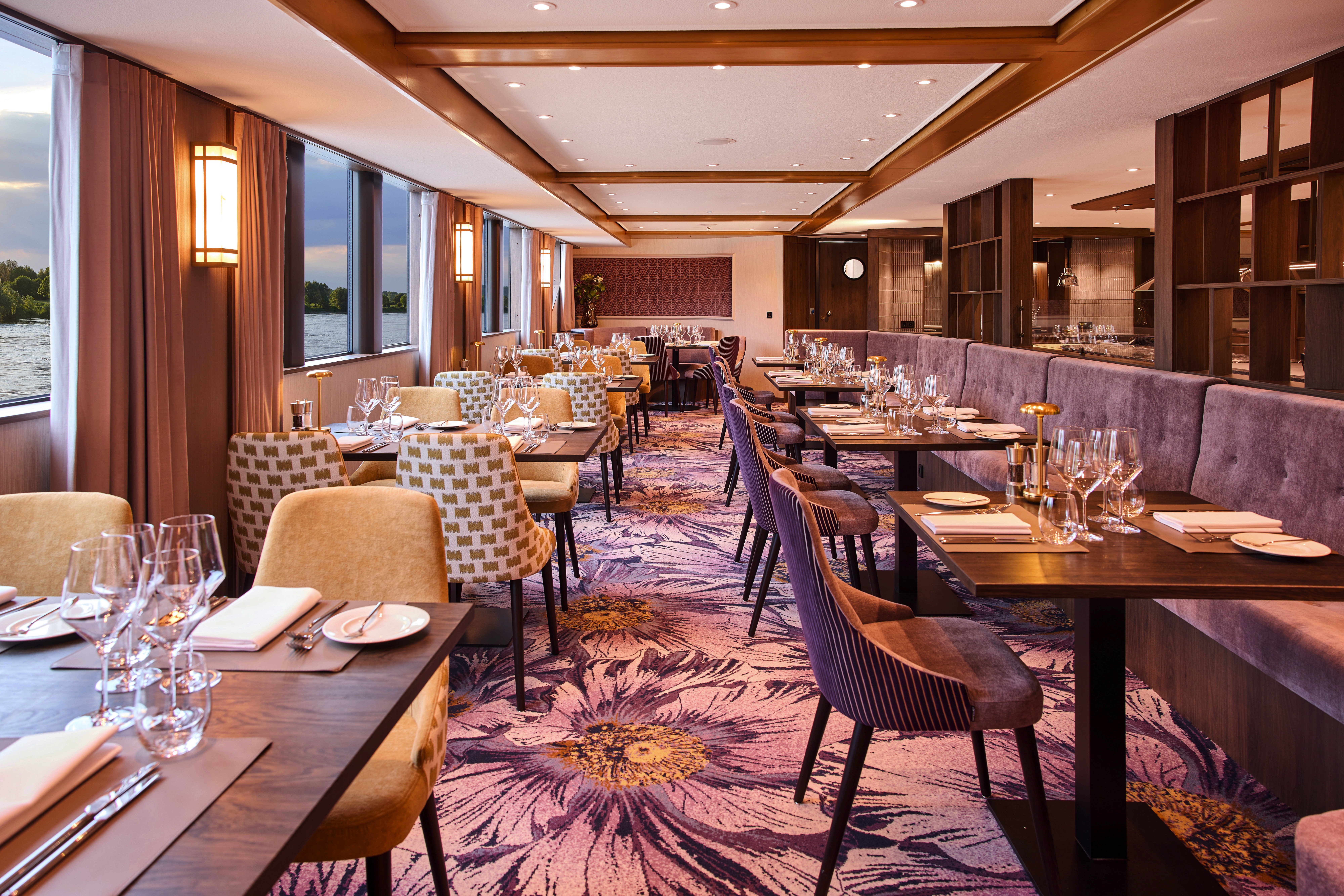 Riverside Restaurant